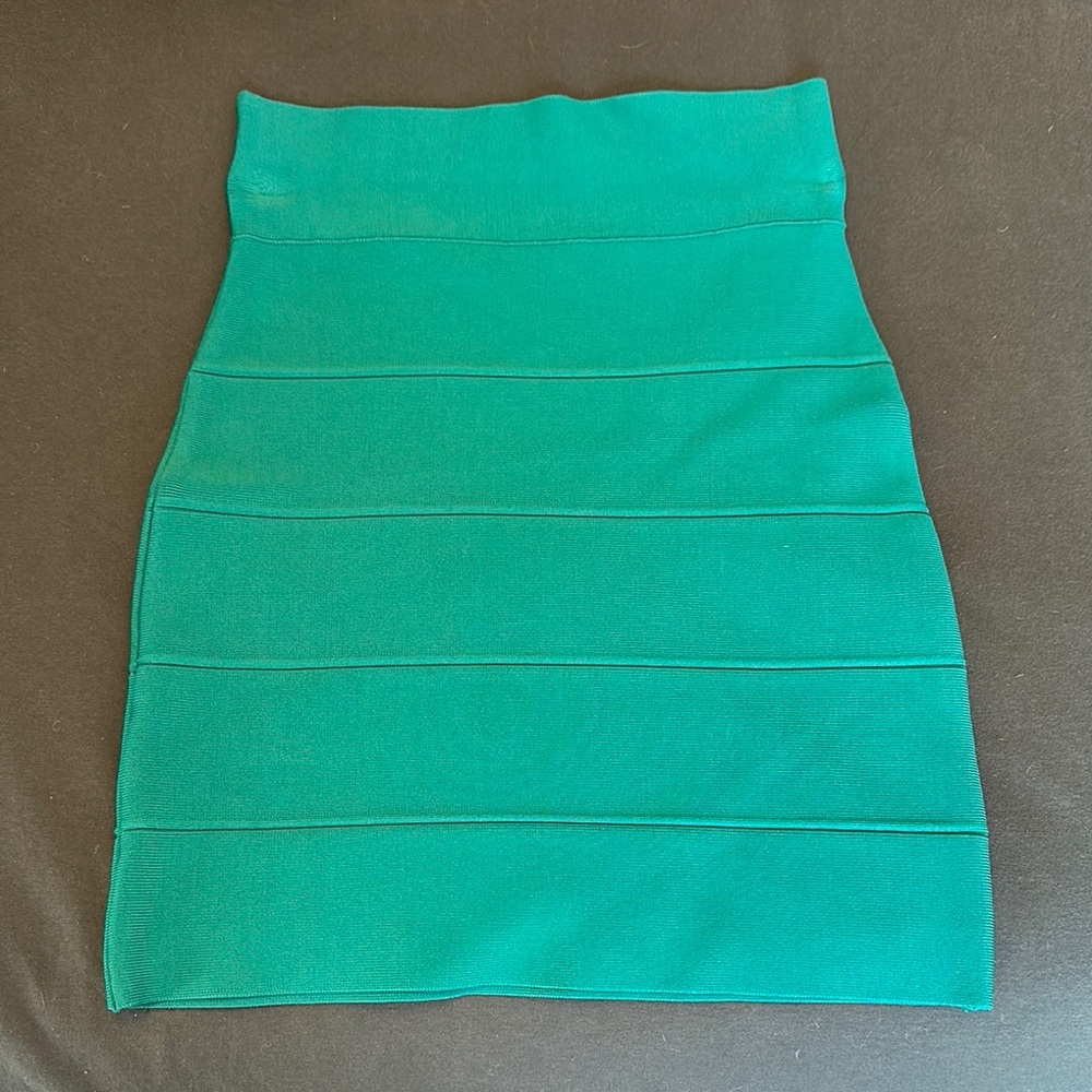 Green Mini Bandage Pencil Skirt